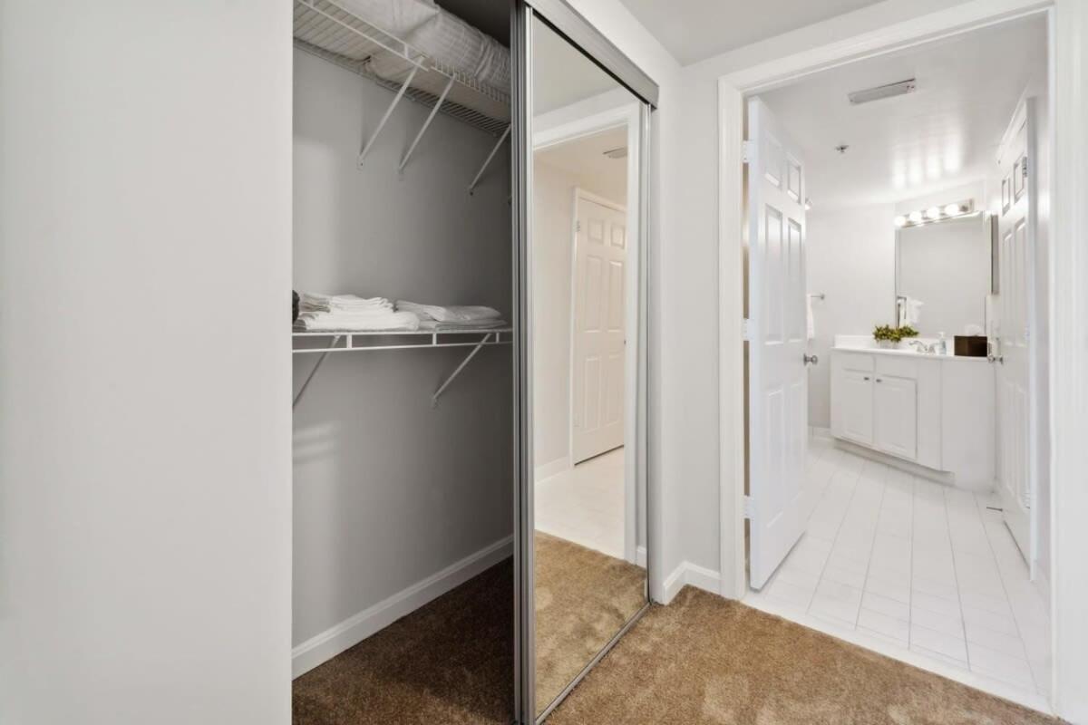 2Br Executive City Suite With Gym & Pool Arlington Exterior foto