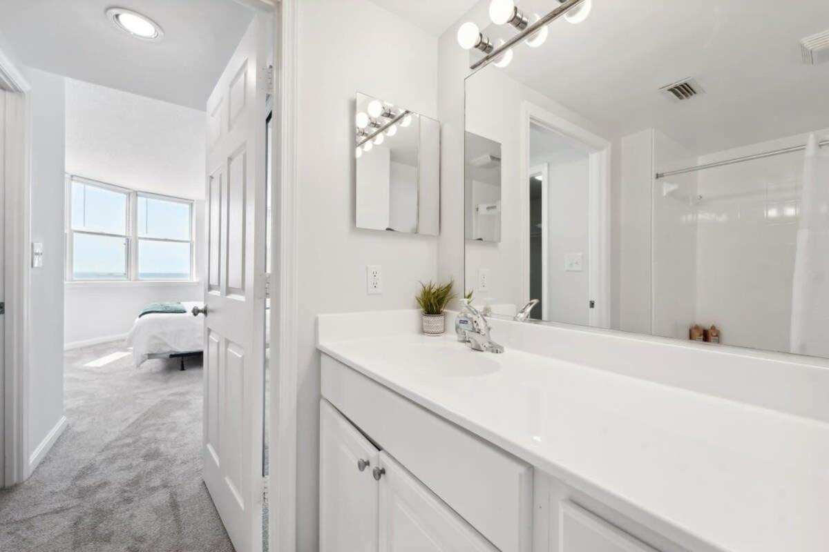 2Br Executive City Suite With Gym & Pool Arlington Exterior foto