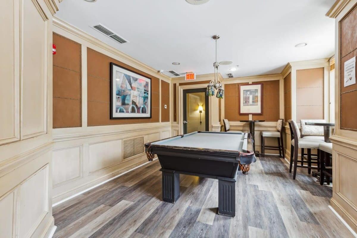 2Br Executive City Suite With Gym & Pool Arlington Exterior foto