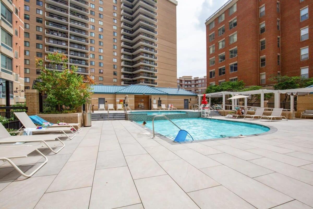 2Br Executive City Suite With Gym & Pool Arlington Exterior foto
