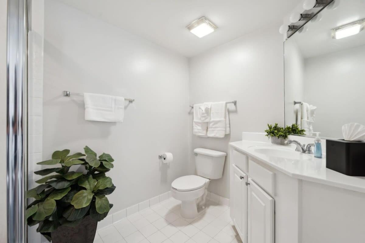 2Br Executive City Suite With Gym & Pool Arlington Exterior foto